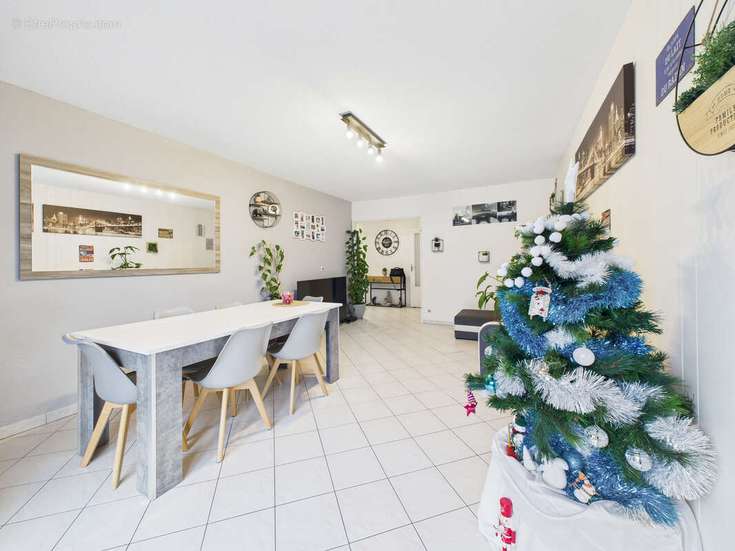 Appartement à SAINT-ALBAN-LEYSSE