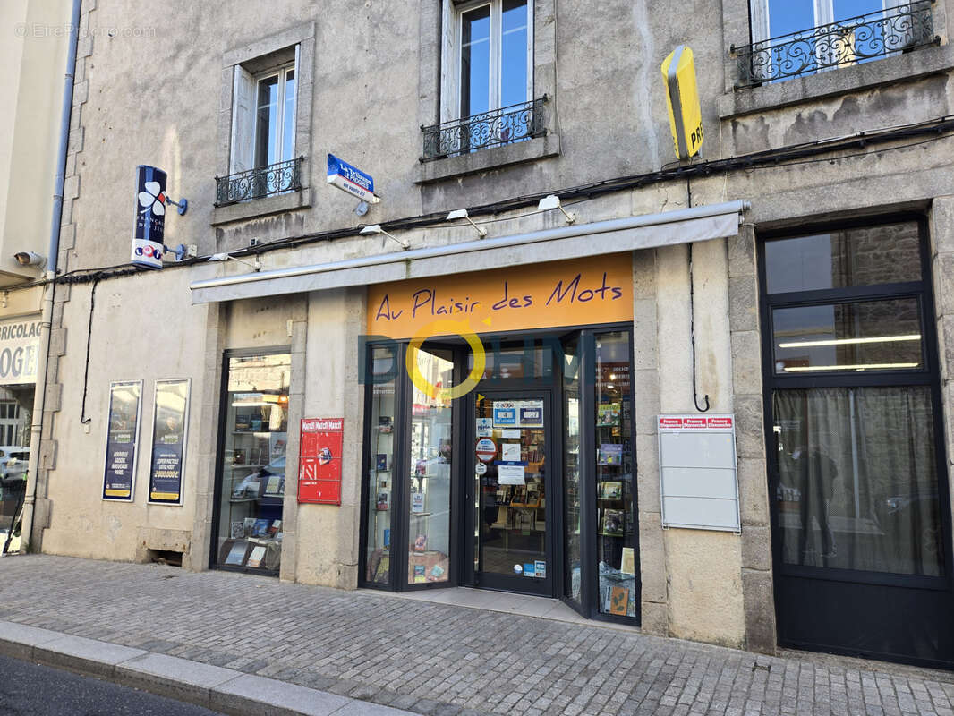 Commerce à CRAPONNE-SUR-ARZON
