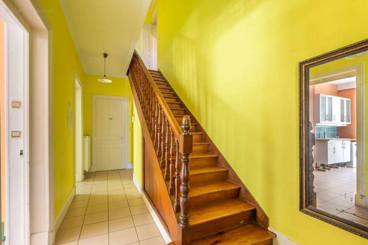 Charmante maison Bourgeoise de 8 pièces de 251 m² avec annexes - photo 22