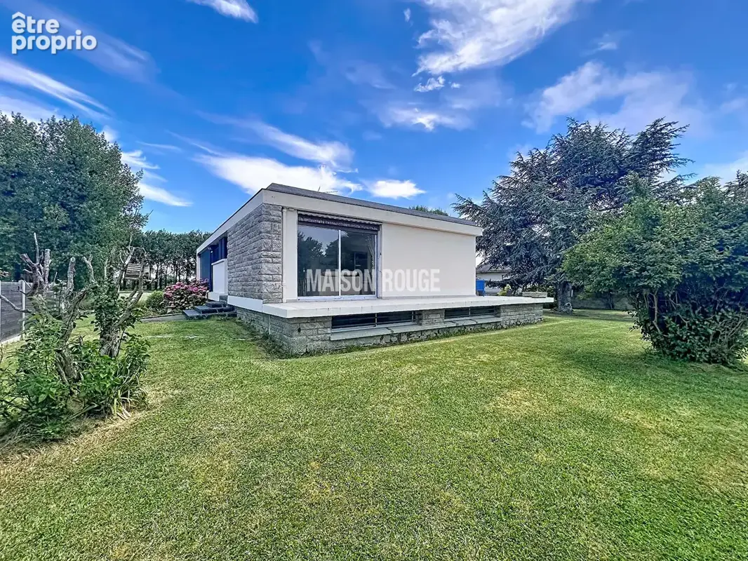 Maison d'architecte de plain-pied sur 1 660 m² de terrain au Vivier-sur-Mer - photo 2