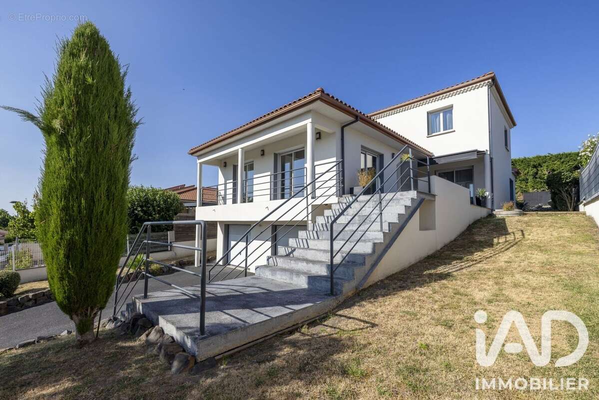 Photo 4 - Maison à LE CENDRE
