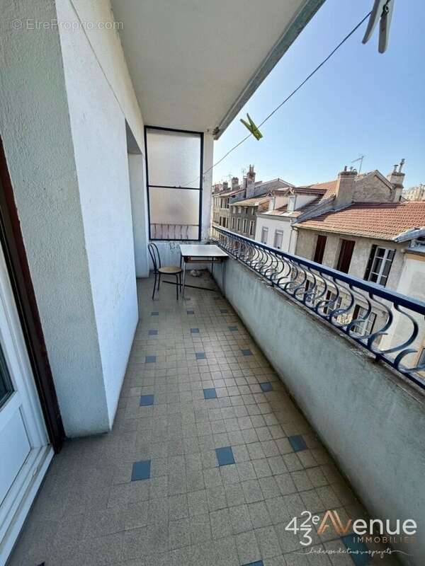 Appartement à SAINT-ETIENNE