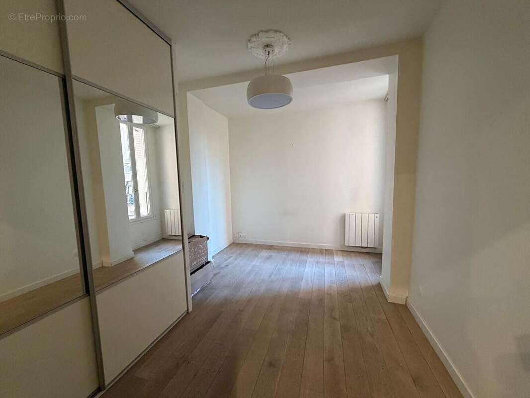Appartement à NANTERRE