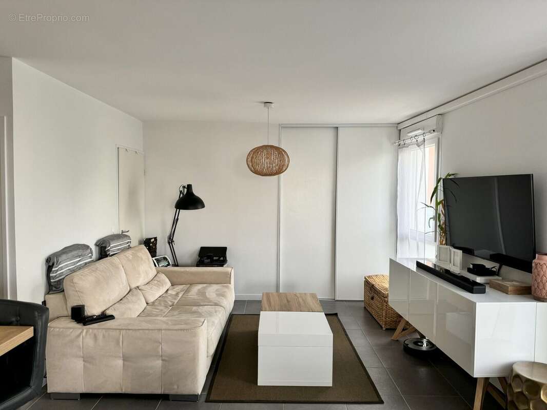 Appartement à SATHONAY-CAMP