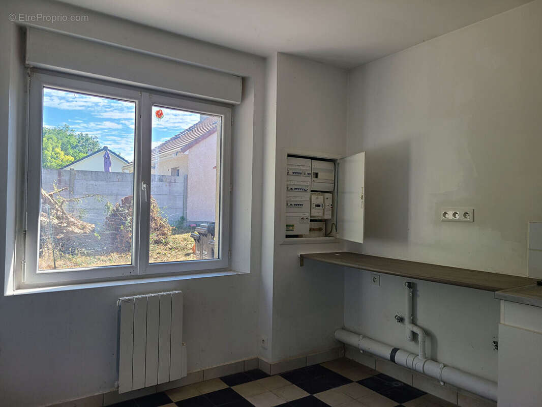 Maison à ESCRENNES