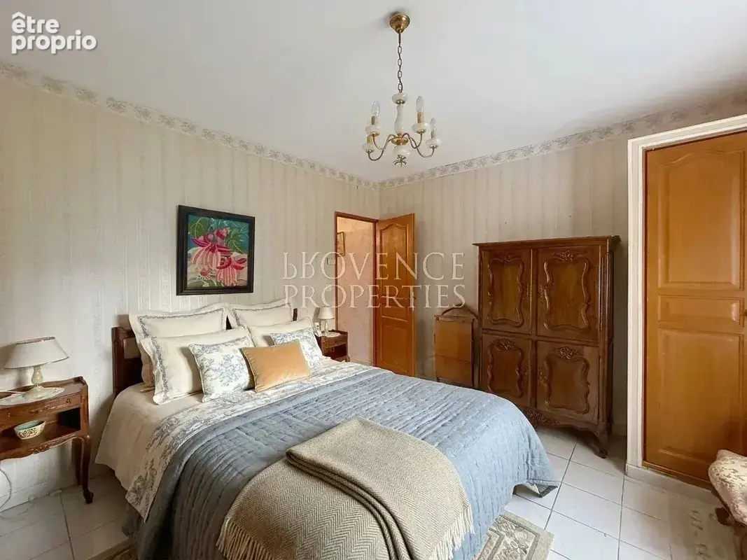 CARQUEIRANNE – Villa 154 m² avec vie de plain-pied, terrain piscinable de 857 m², à 5 min des plages - photo 9