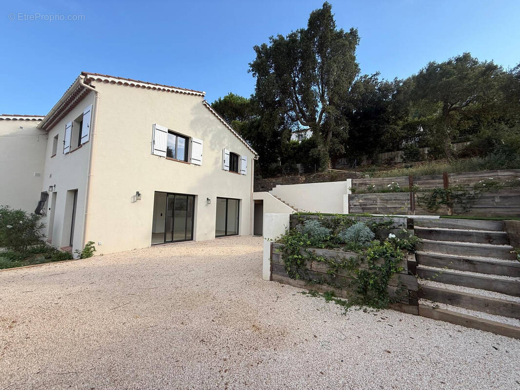 Maison à LA CROIX-VALMER