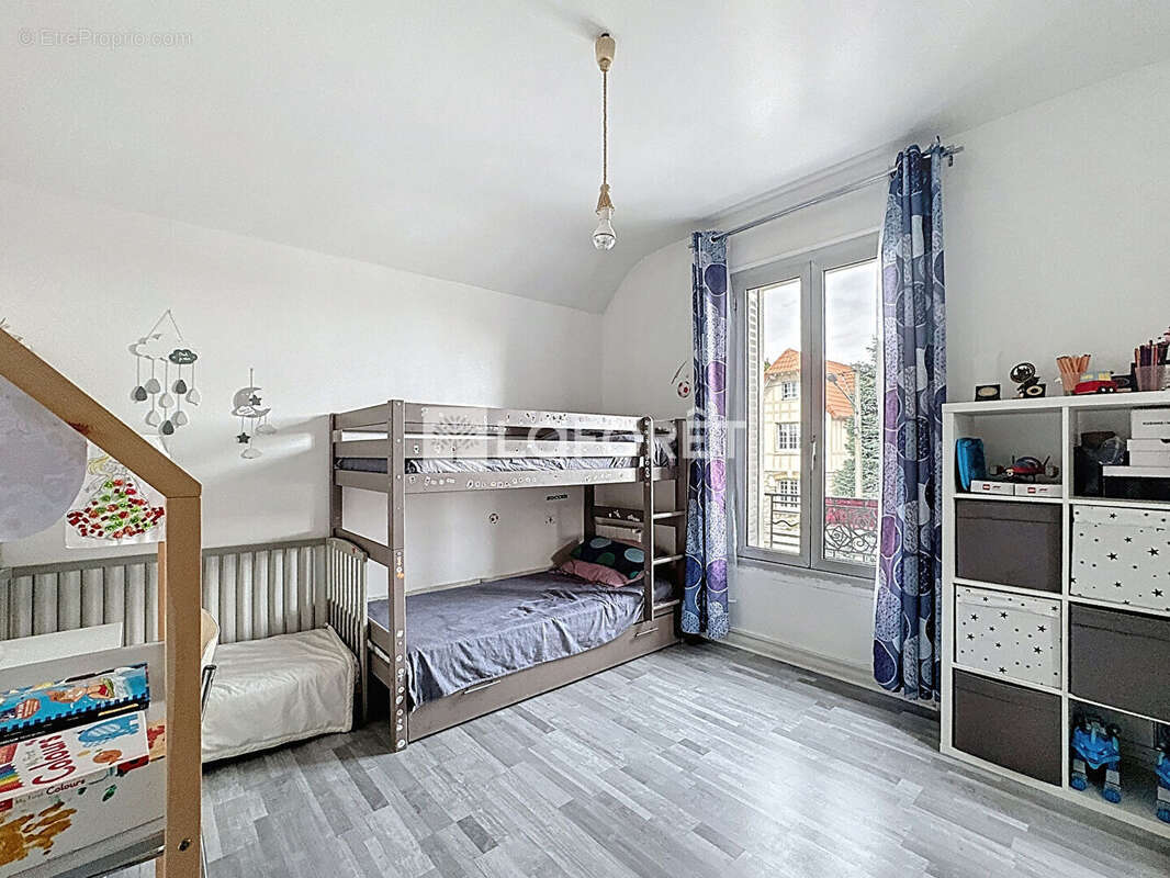 Maison à BONNEUIL-SUR-MARNE