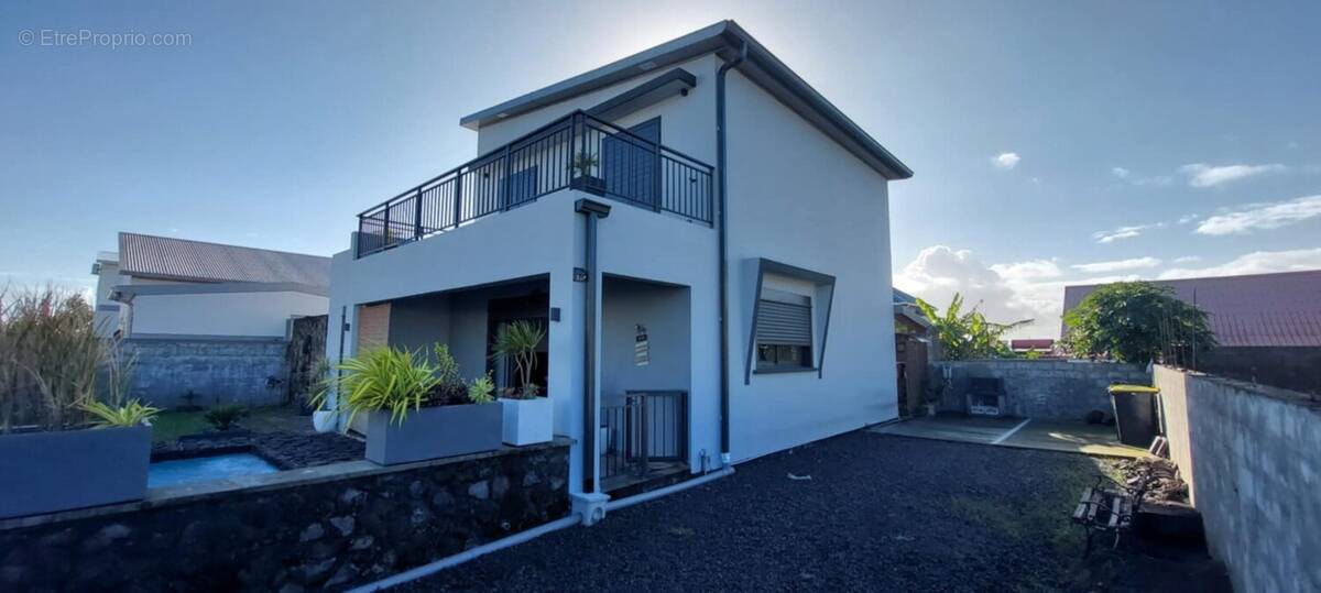 Maison à BRAS-PANON