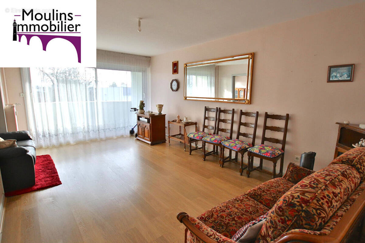 Appartement à MOULINS