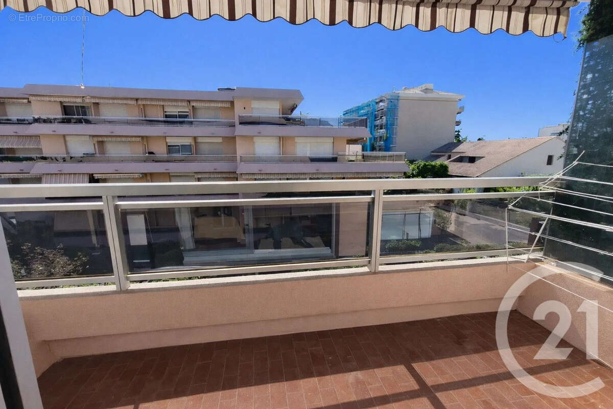 Appartement à ROQUEBRUNE-CAP-MARTIN