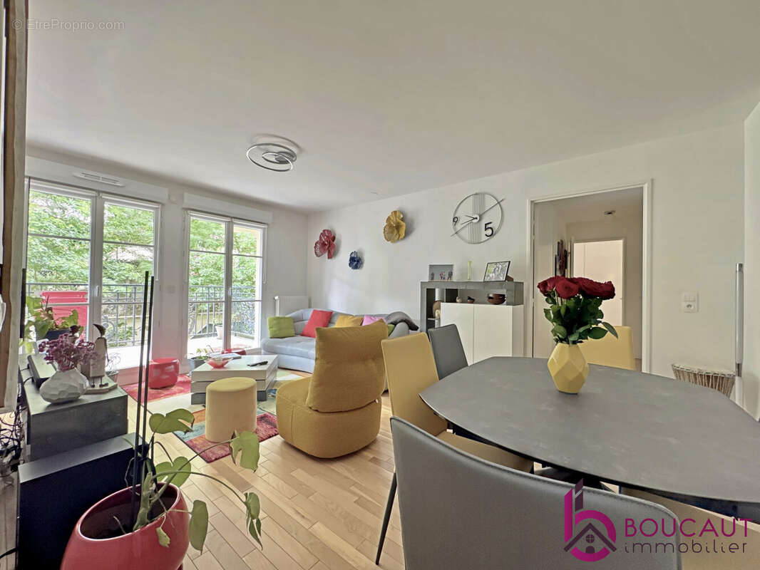 Appartement à LE PLESSIS-ROBINSON