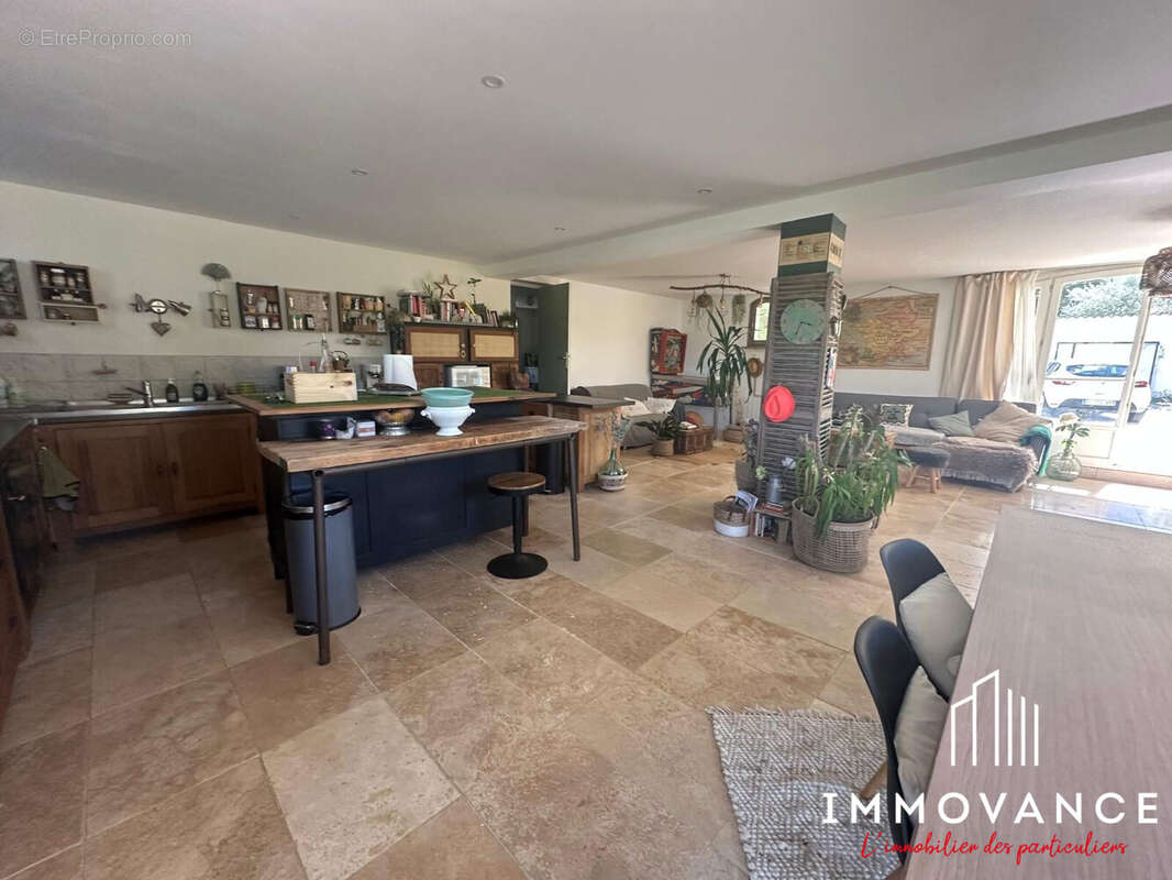 Maison à SAINT-MATHIEU-DE-TREVIERS