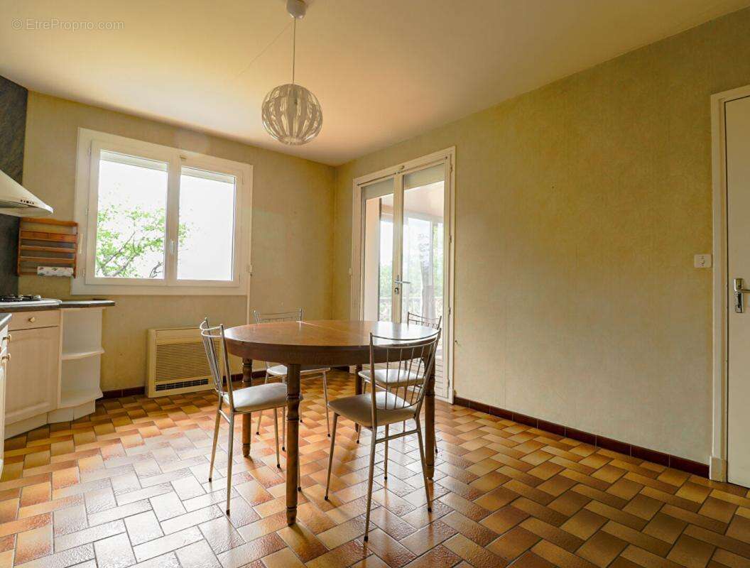 Maison à VIVIERS-LES-MONTAGNES