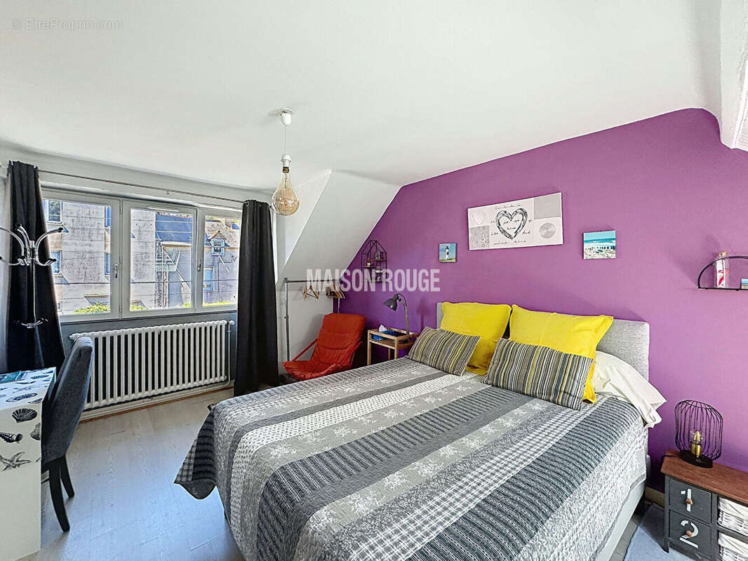Cancale centre-ville  élégante maison de charme en pierre avec jardin paysager - photo 12