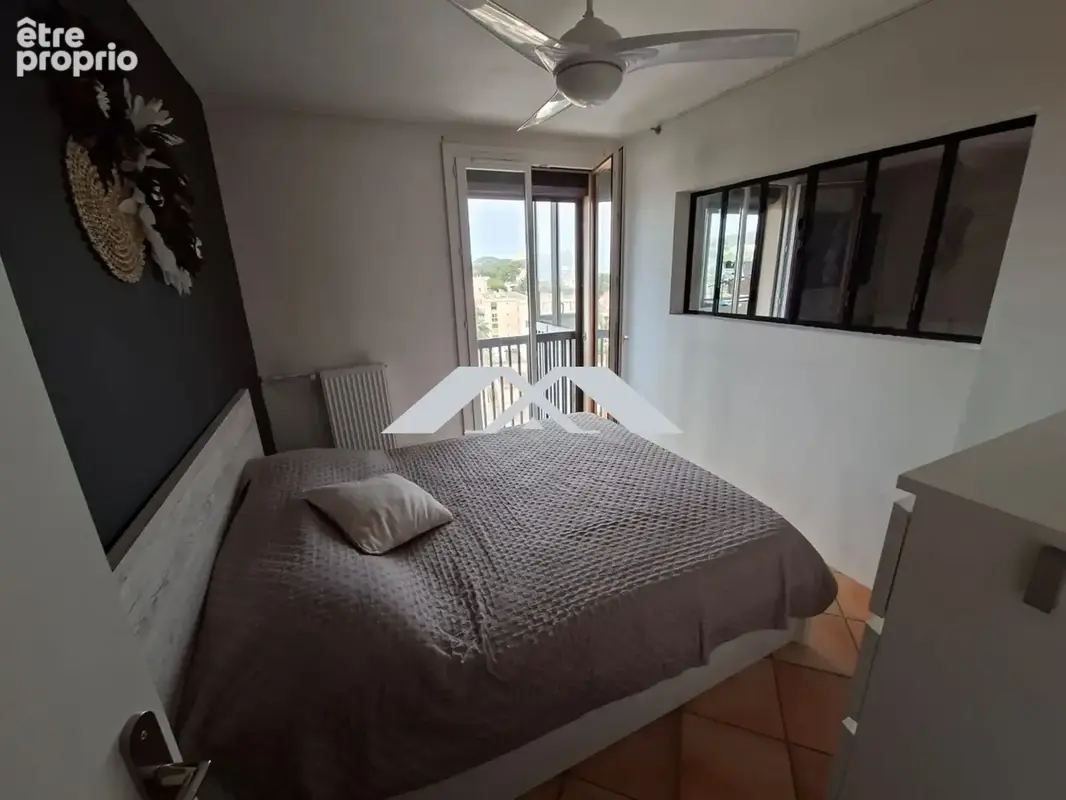 Appartement 4 pièces 80 m² à vendre à Martigues (13500) - photo 4
