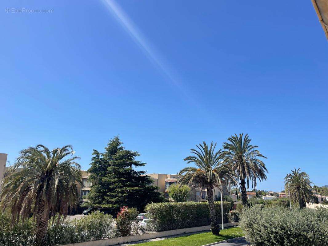 Appartement à SAINT-CYR-SUR-MER