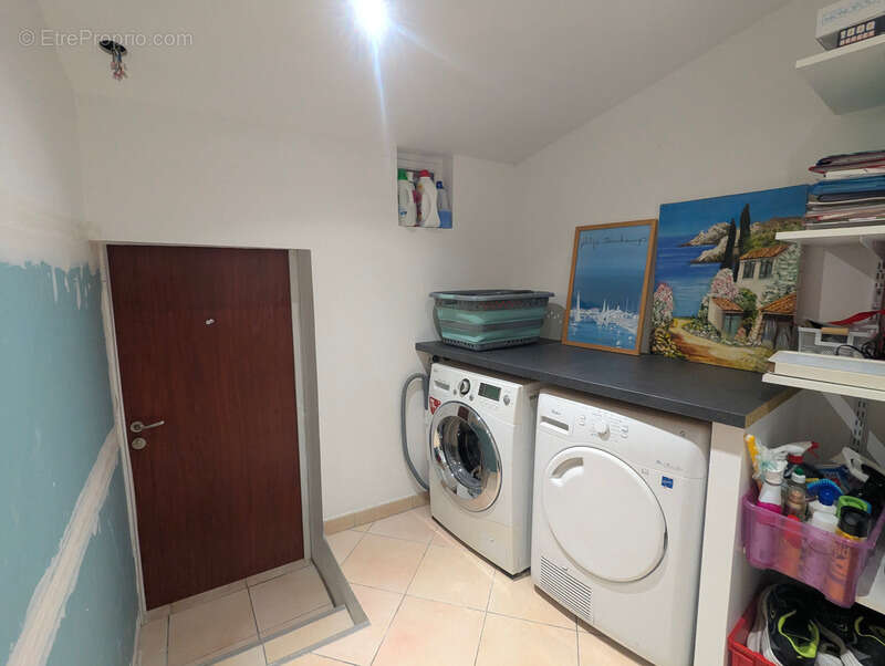 Maison à NOTRE-DAME-DE-MESAGE