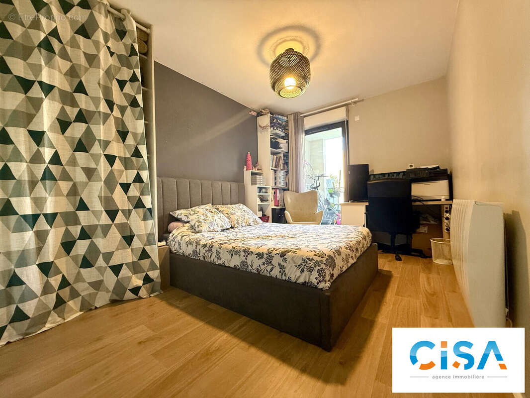 Appartement 75 m² à Persan  - photo 9