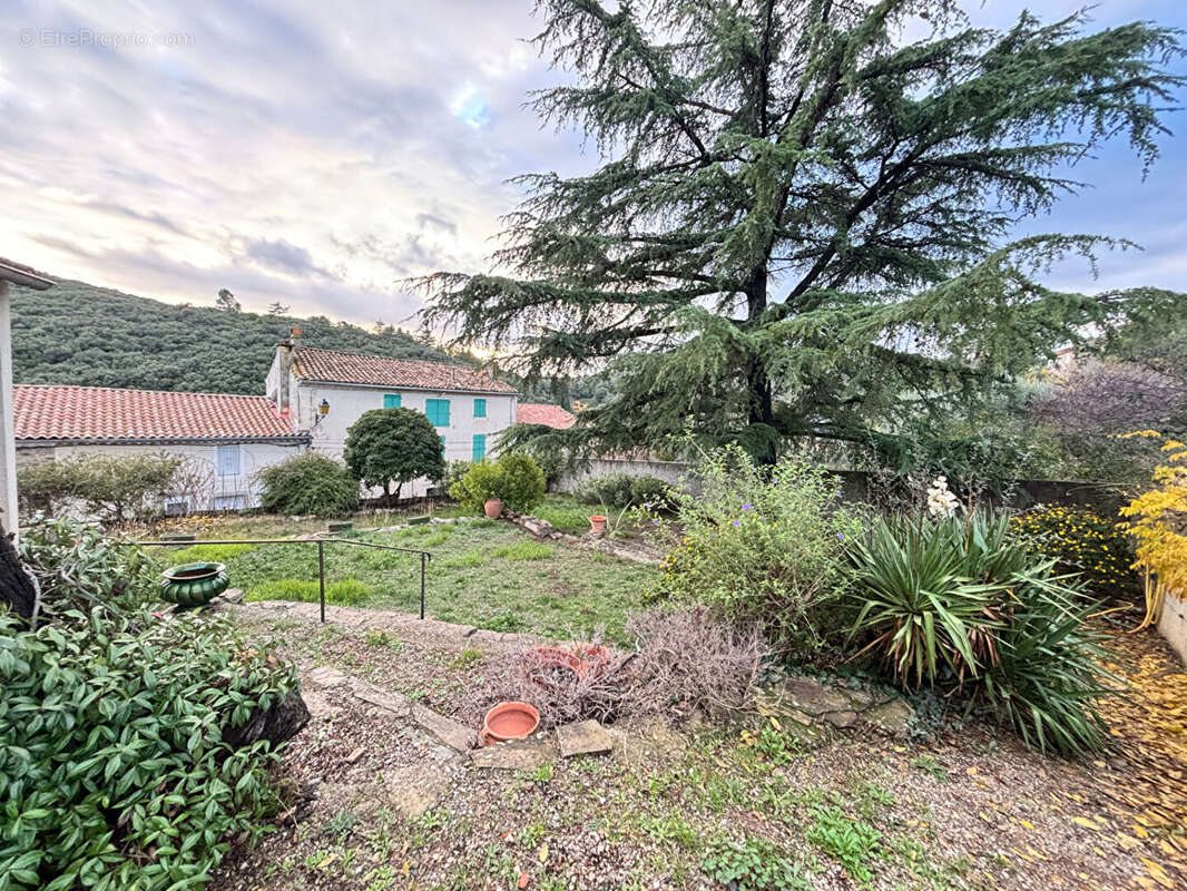 Maison à CABREROLLES