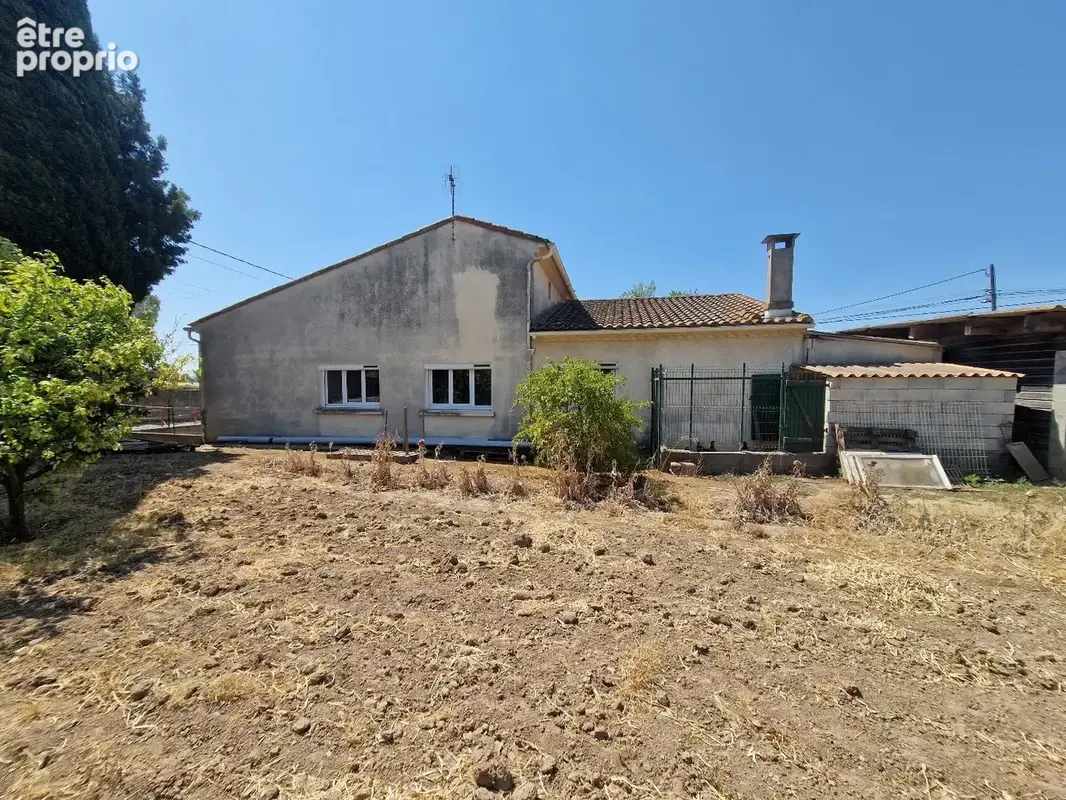 Pavillon 4 faces de plain pied de type 4 avec jardin et garage. - photo 12