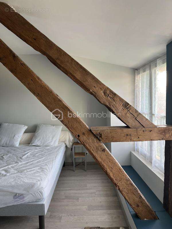 Maison à LE PONT-CHRETIEN-CHABENET