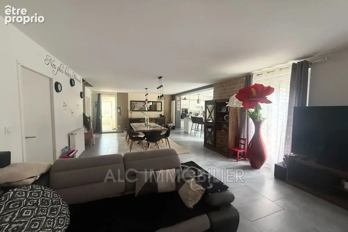 Maison 143 m² à Heloup  - photo 2