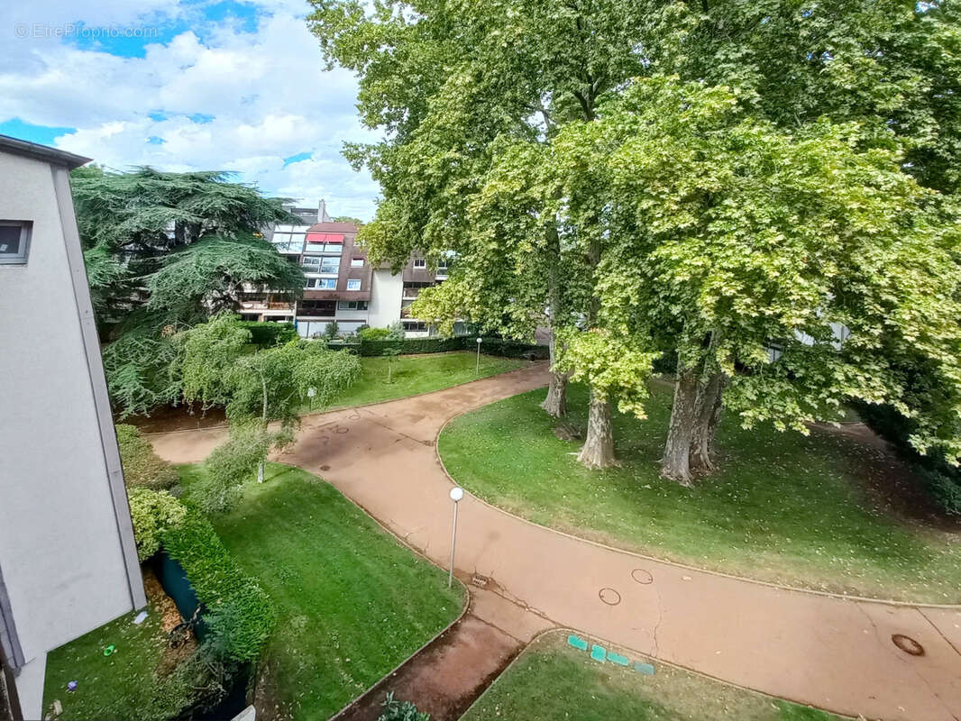Appartement 109 m² à Creteil  - photo 5