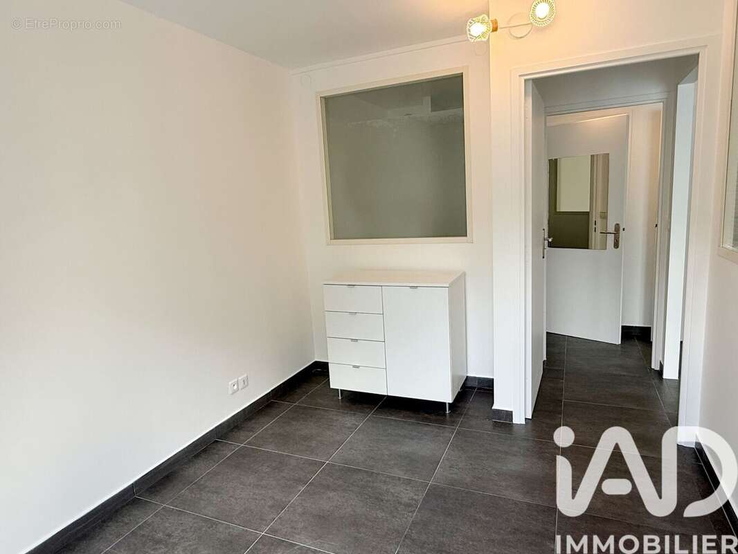 Photo 4 - Appartement à BOURG-LA-REINE