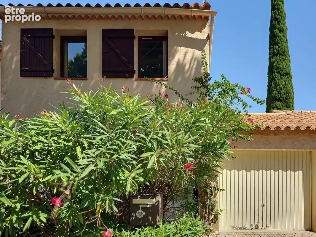 Maison à HYERES