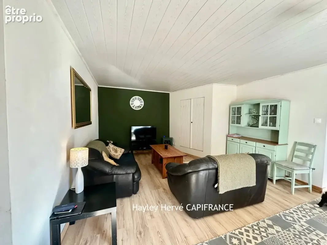 Maison individuelle avec 4 chambres, garage et terrain d'environ 2675 m² – Mortain LE NEUFBOURG (50) - Mortain - photo 15