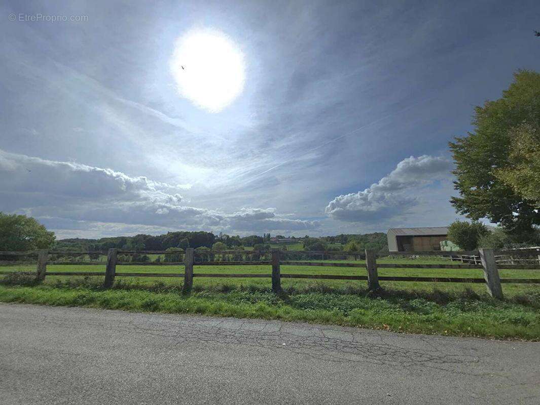 Maison à SAINT-MARTIN-DES-PEZERITS