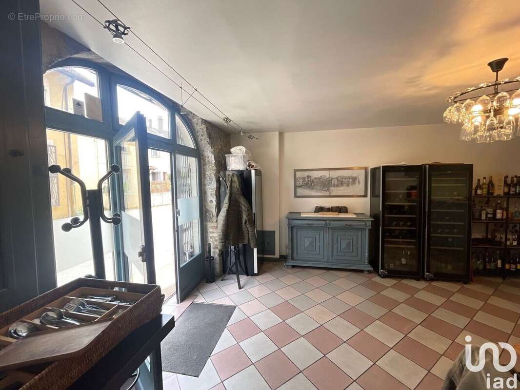 Photo 2 - Commerce à LA TRONCHE