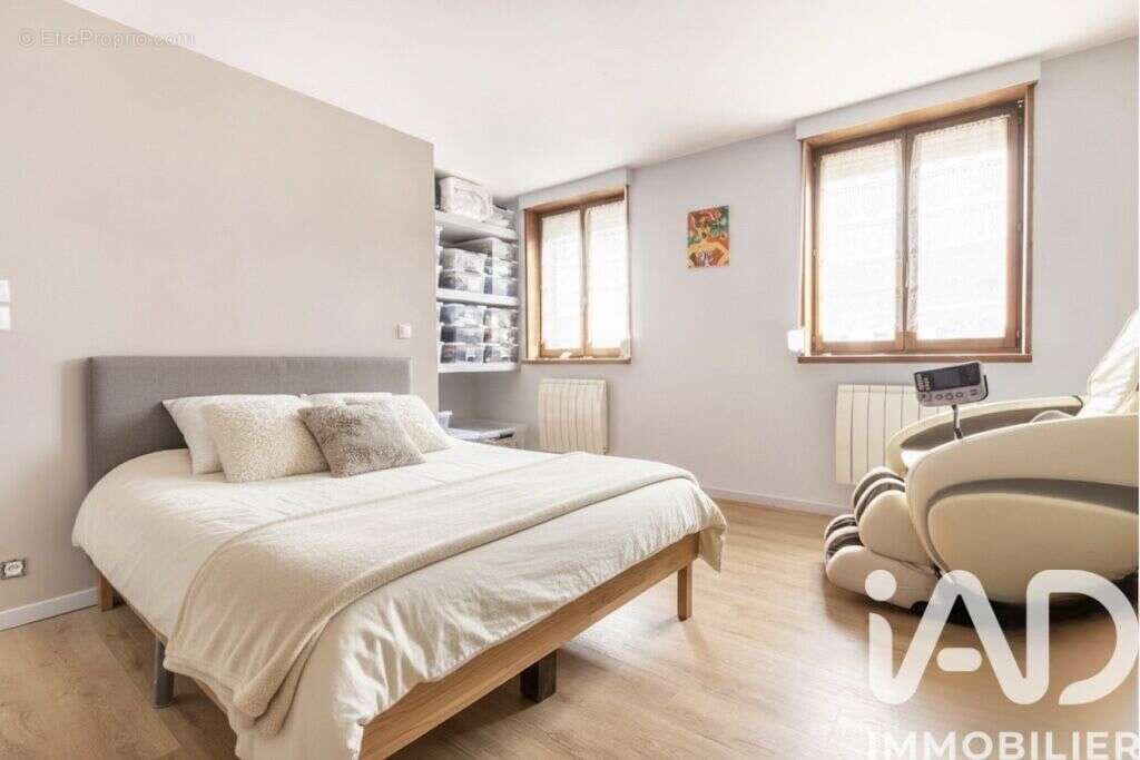 Maison 100 m² à Saint-Amand-Les-Eaux  - photo 7