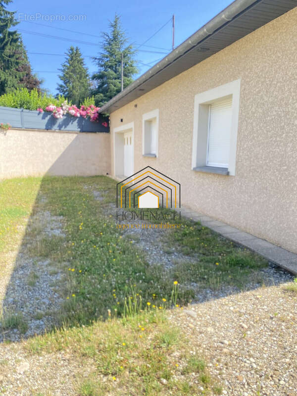 Maison à LA TOUR-DU-PIN