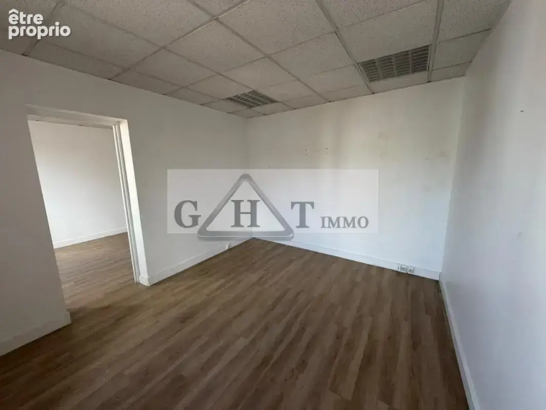 Entrepot bureaux 396m2 a vendre valenton - photo 6