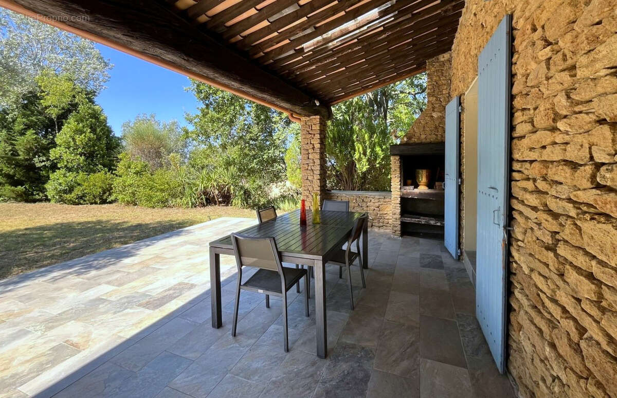 Maison familiale avec piscine et vue dégagée à vendre - Drôme Provençale - photo 8