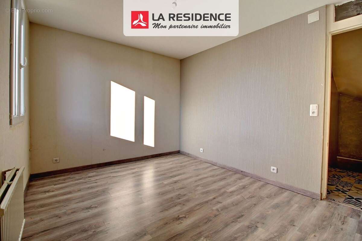 Maison à SAINT-ETIENNE-DU-ROUVRAY