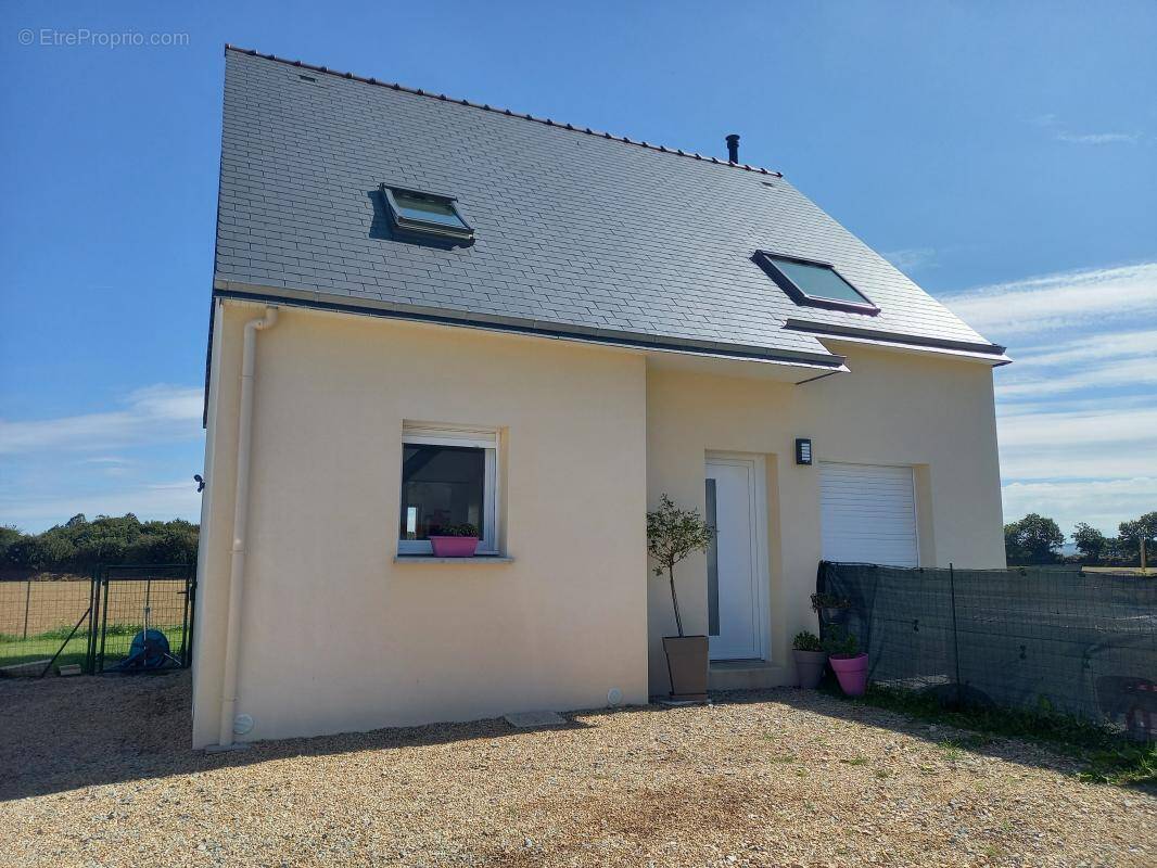 Maison à PLOUNEVEZEL