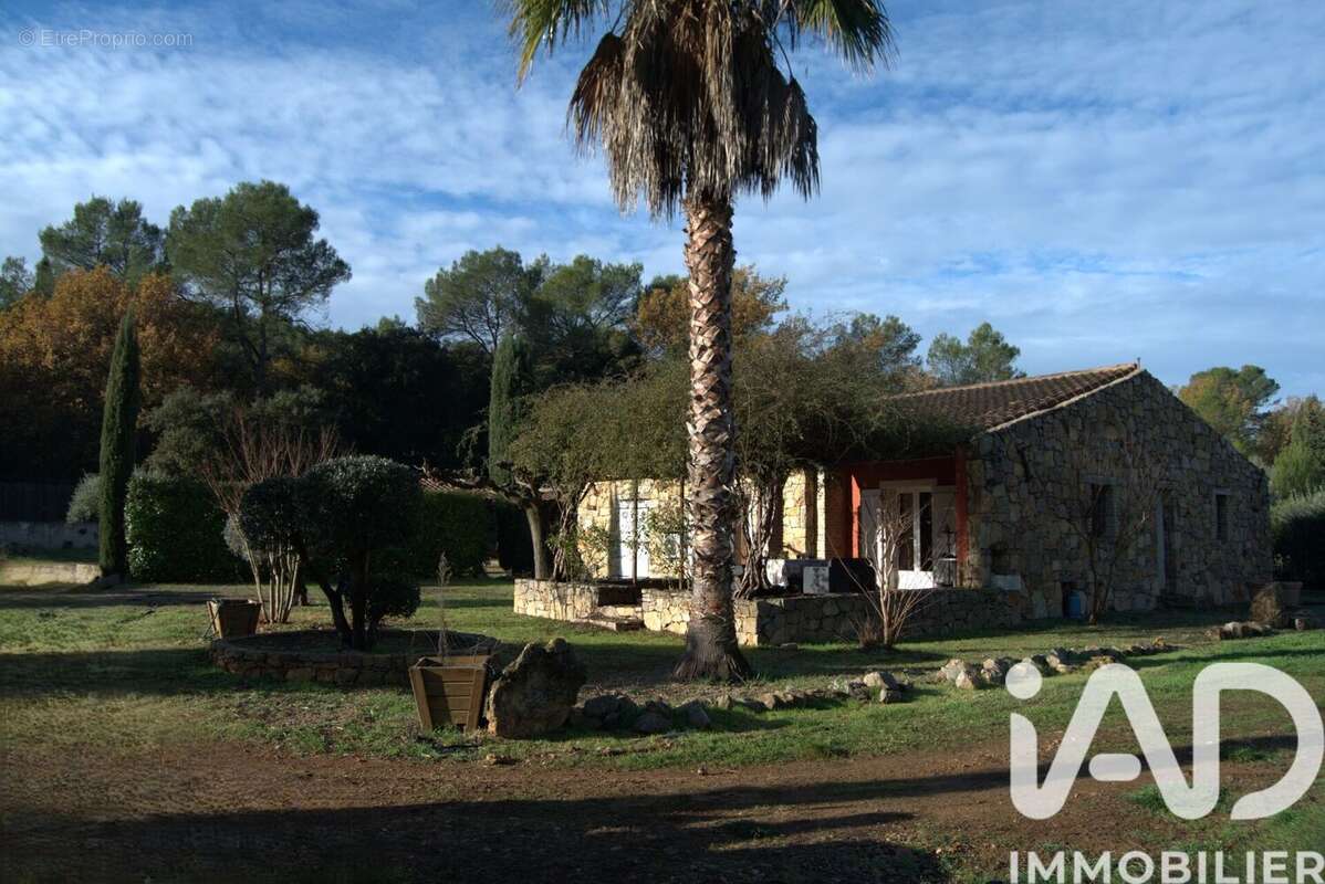 Photo 2 - Maison à LORGUES