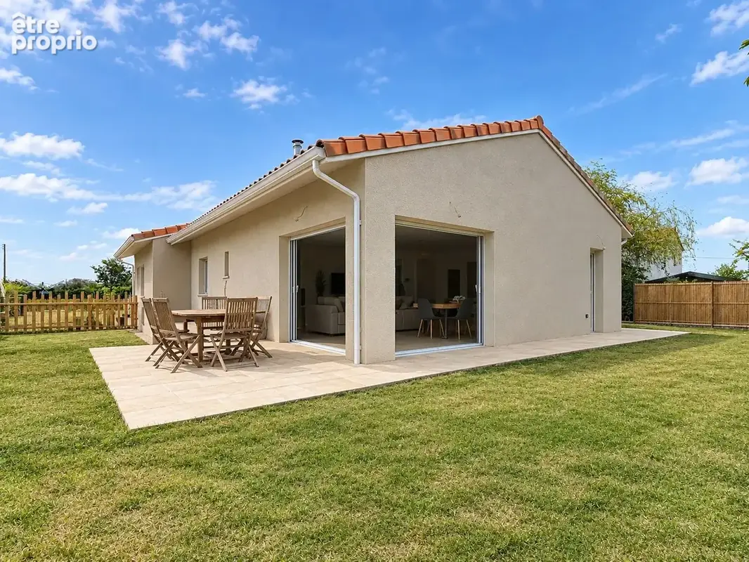 Maison 4 pièces 106 m² à vendre à Saint-Jory (31790) - photo 1