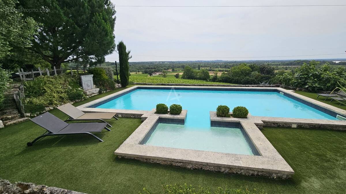 Maison à SAINT-ANDRE-DE-CUBZAC