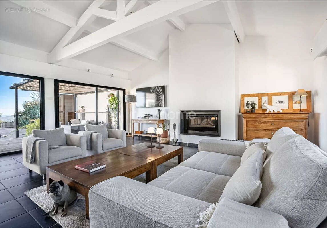 Maison à LES ADRETS-DE-L'ESTEREL