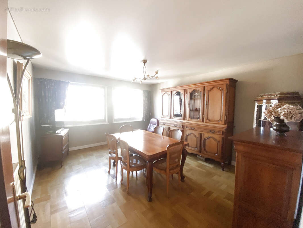 Appartement à LE RAINCY