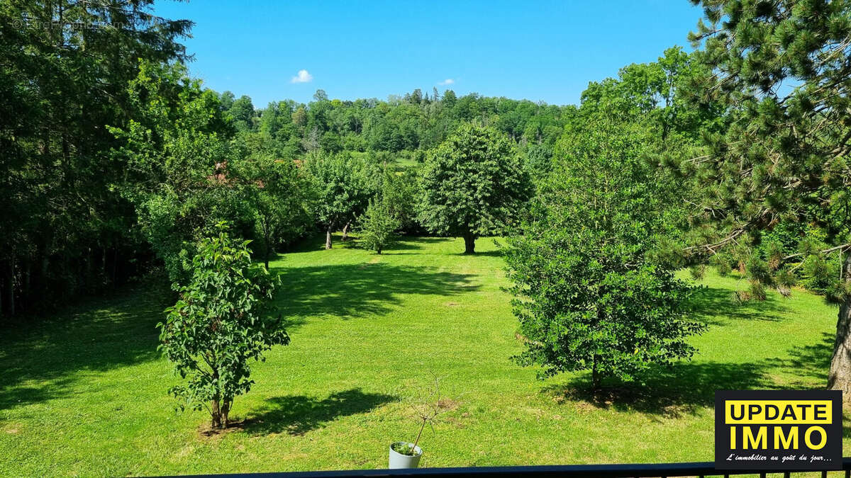 Maison 143 m² à Poussay  - photo 3