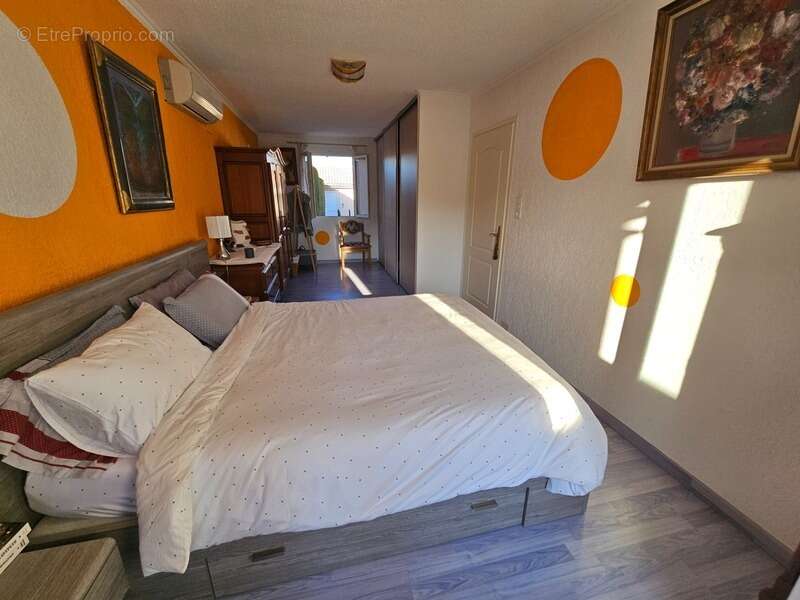 Maison à LES MARTRES-DE-VEYRE