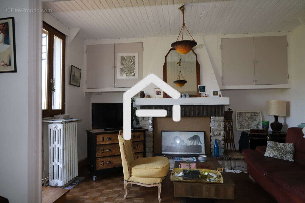Maison à LAROQUE-D'OLMES