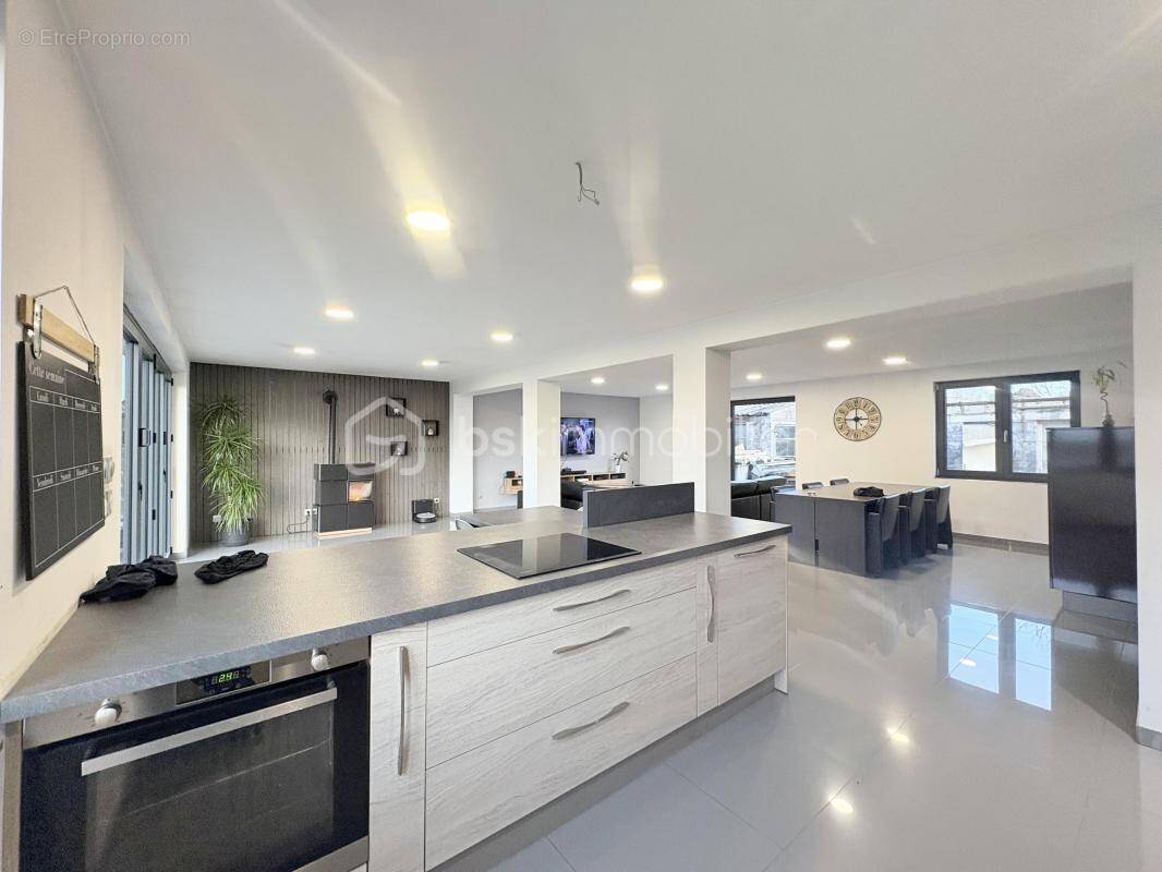 Maison à PECQUENCOURT