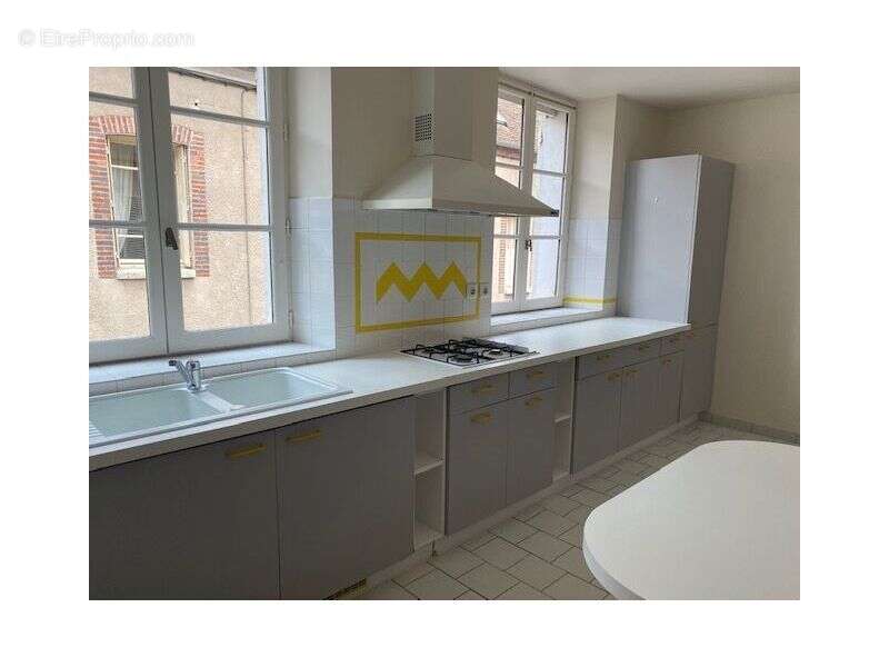 Appartement 85 m² à Sens  - photo 3
