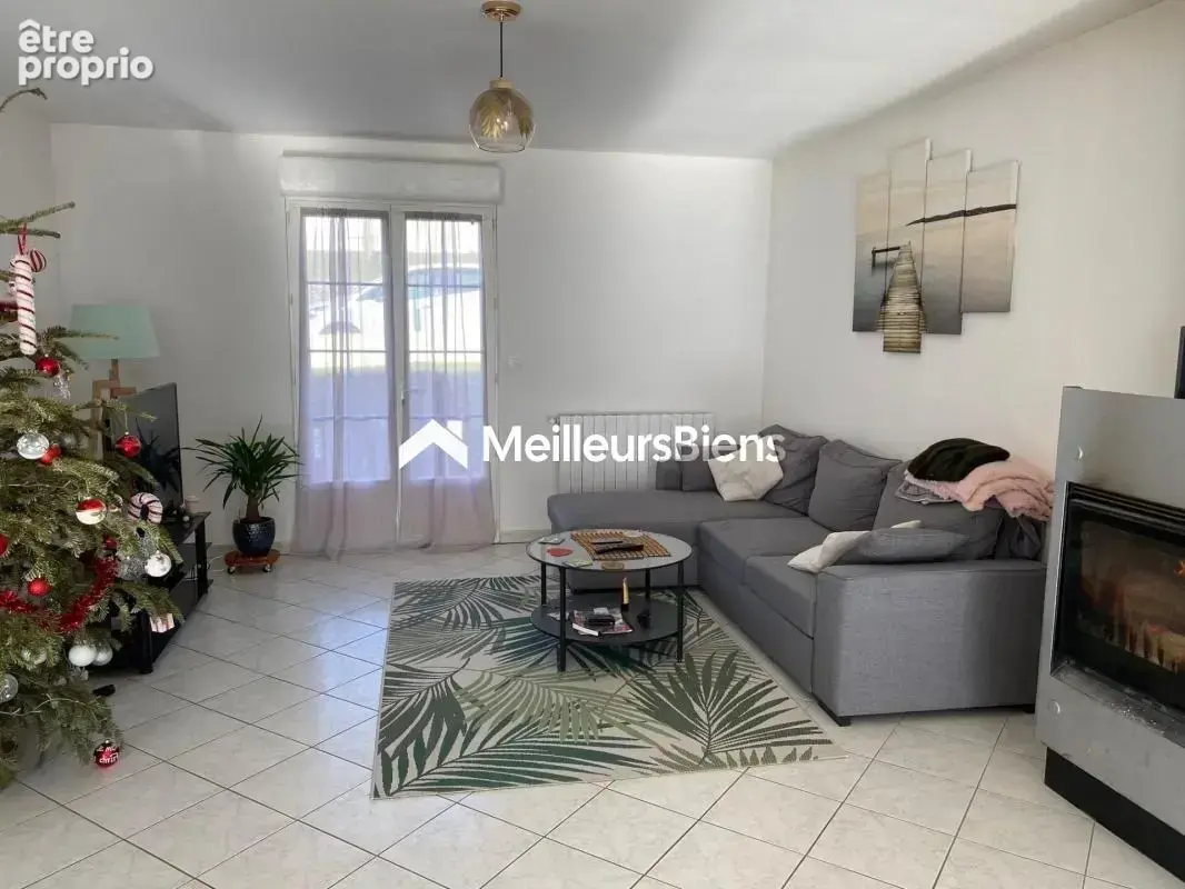 Maison plain-pied avec double garage et terrain - photo 3